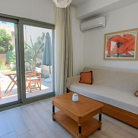 Ismini Apartments Myrtos Bagian luar foto