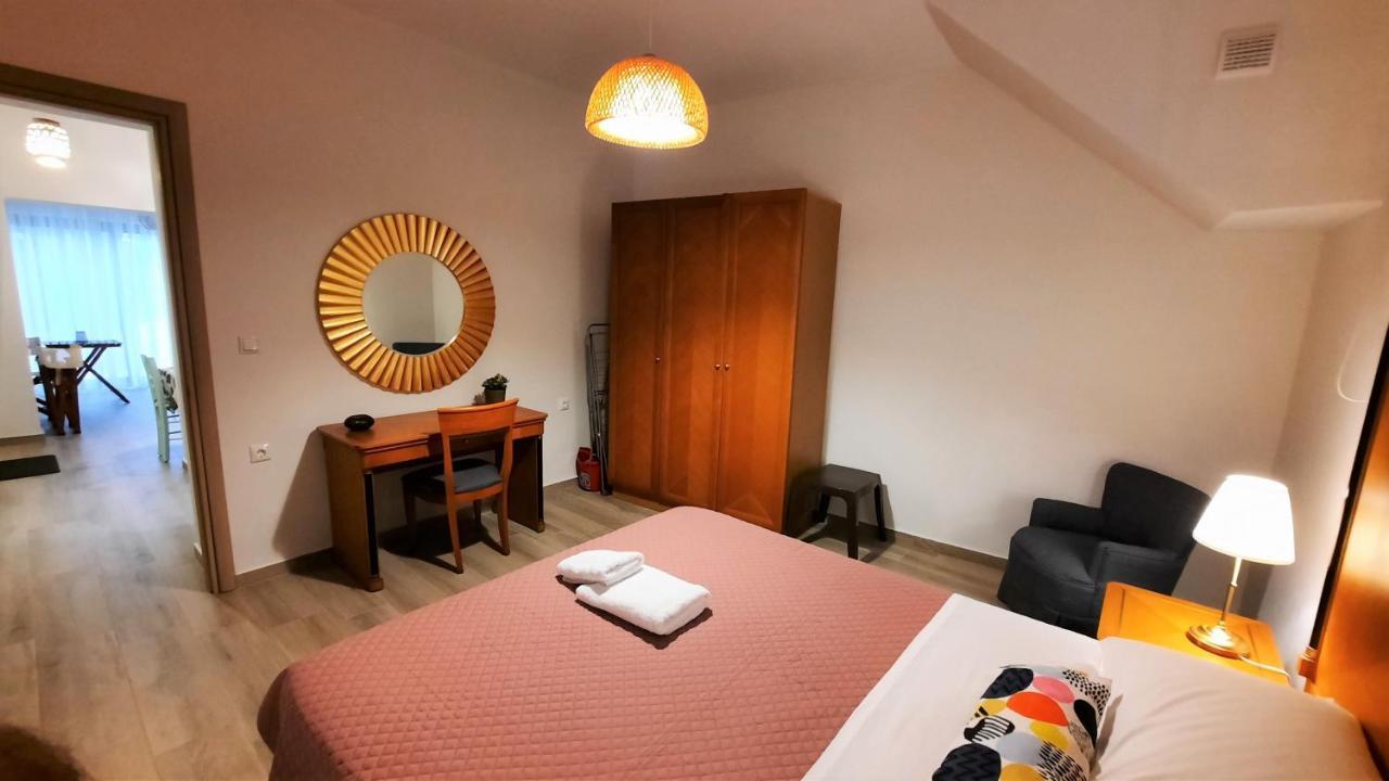Ismini Apartments Myrtos Bagian luar foto