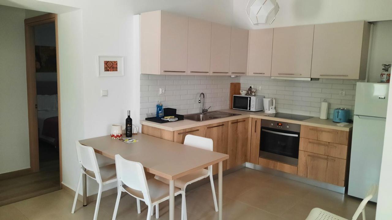 Ismini Apartments Myrtos Bagian luar foto