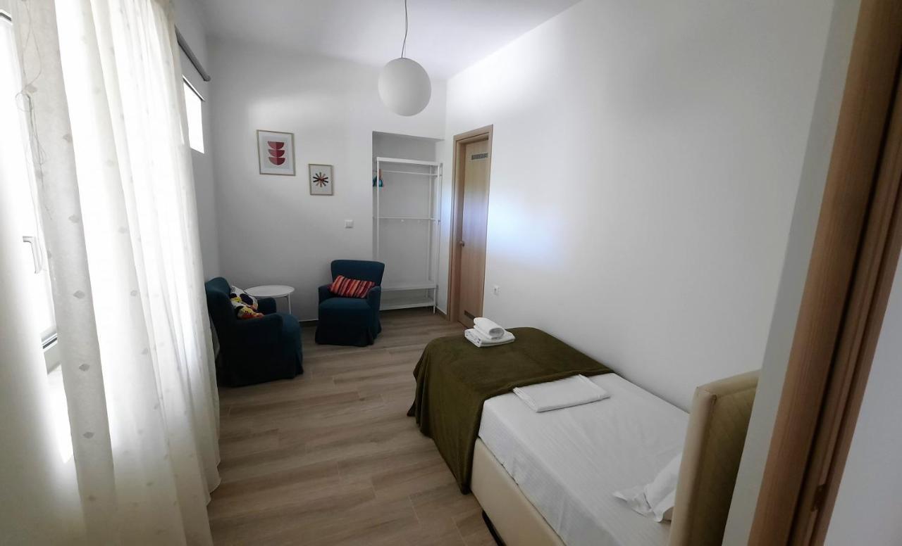 Ismini Apartments Myrtos Bagian luar foto