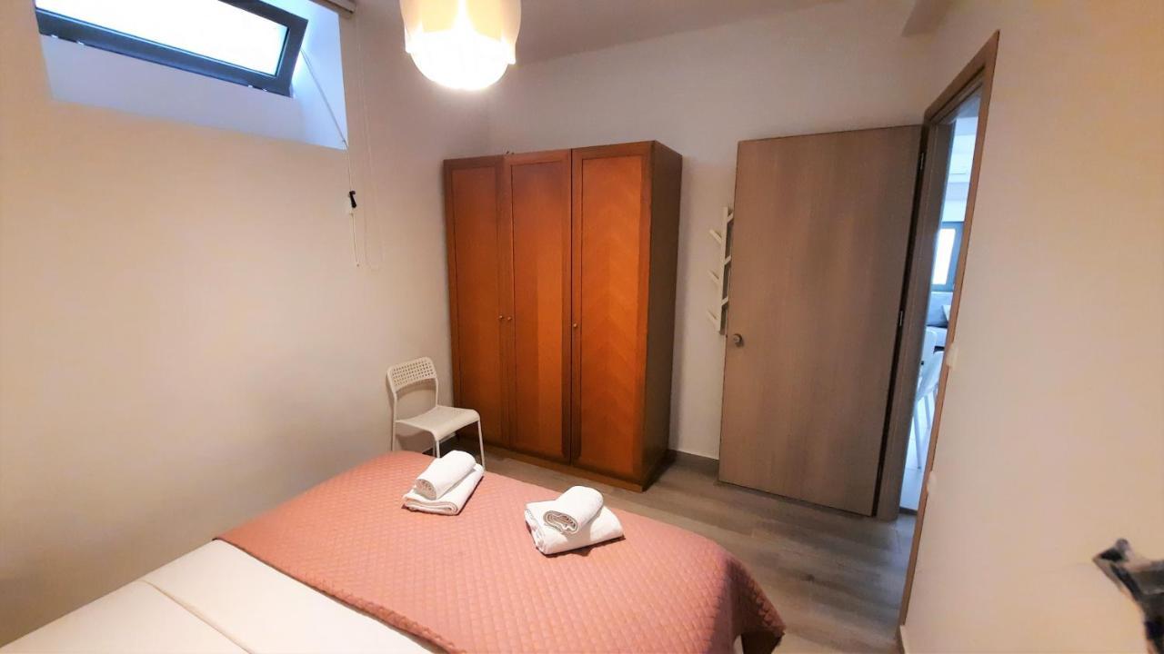 Ismini Apartments Myrtos Bagian luar foto