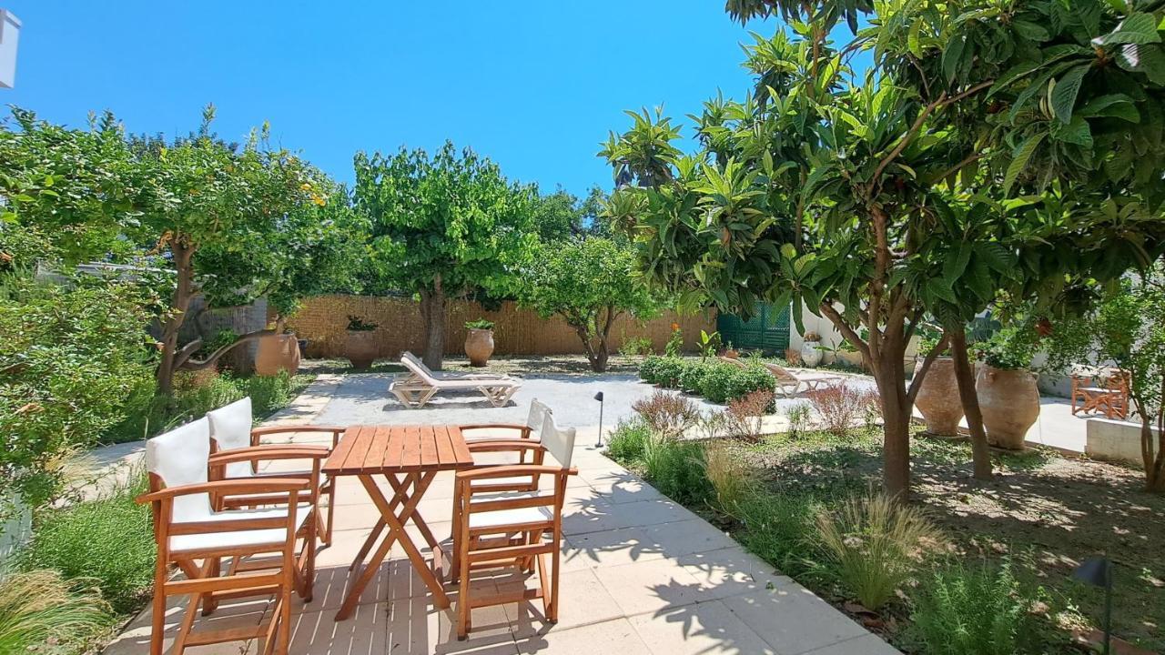 Ismini Apartments Myrtos Bagian luar foto